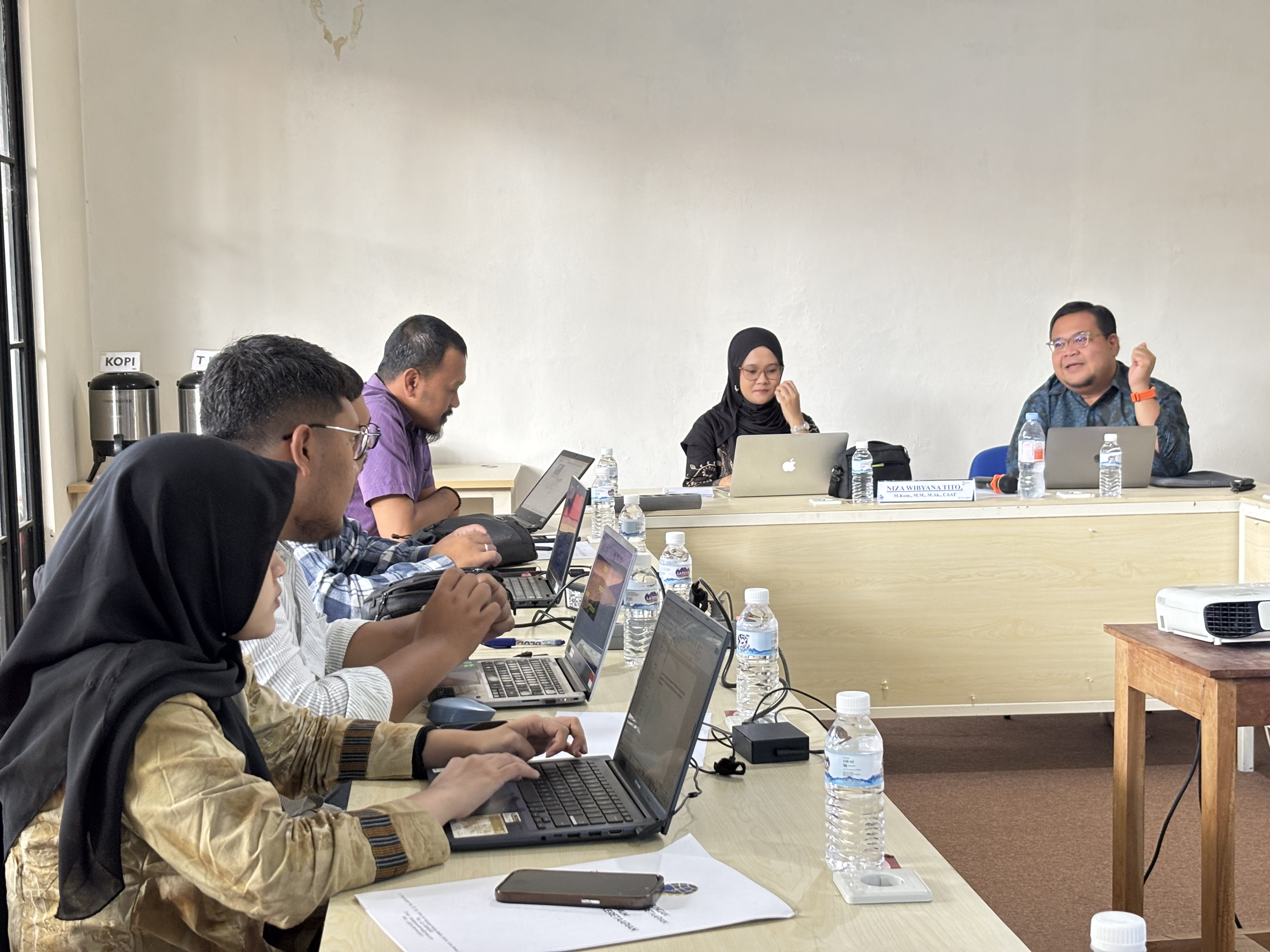 Tips Strategi dan Model Bisnis Digital untuk Meningkatkan Daya Saing di Era Modern