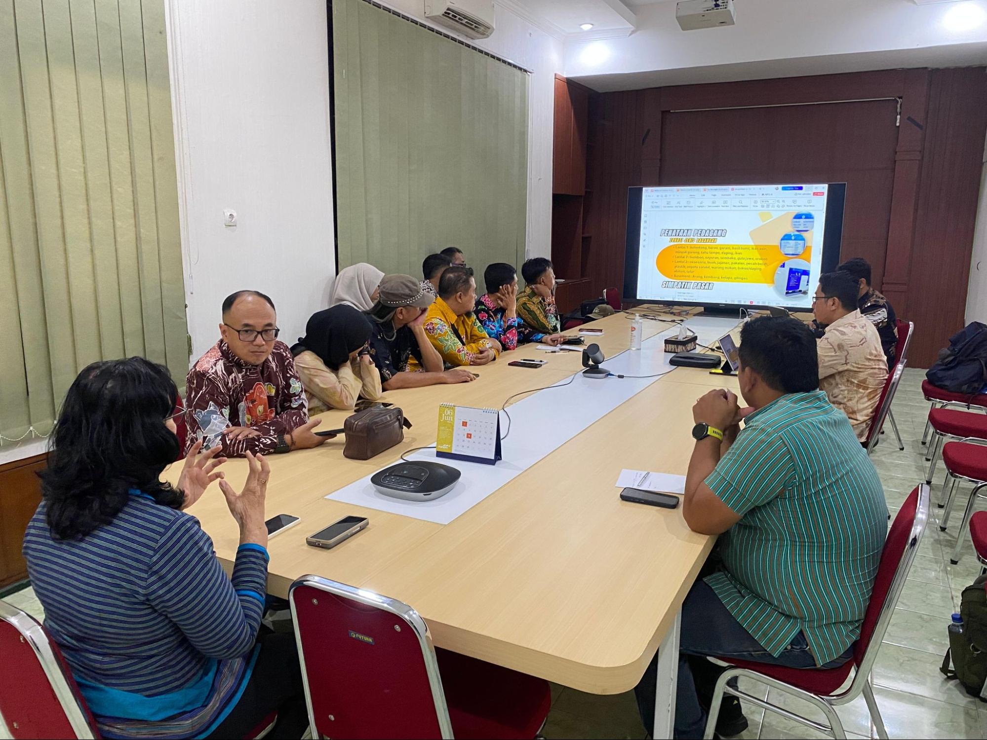 Syncore Indonesia Dampingi Kaji Banding Pasar Among Tani untuk Persiapan BLUD
